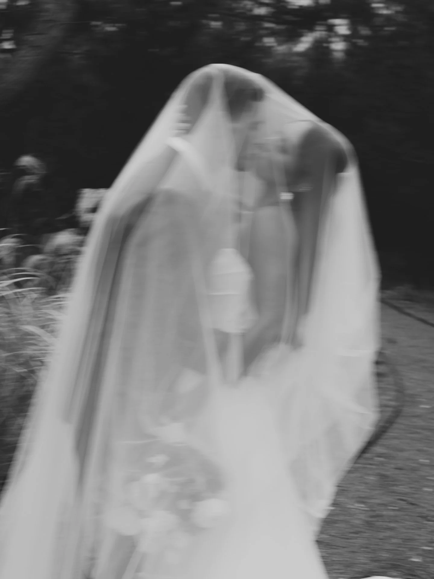 Our last wedding of 2025 wrapped in winter light on a quiet farm. A beautiful bride, the kindest couple, and a night that felt like the perfect closing chapter to this year 🫶 🤍 (captured on film &amp; digital) 

#editorialwedding #njweddingphotogra