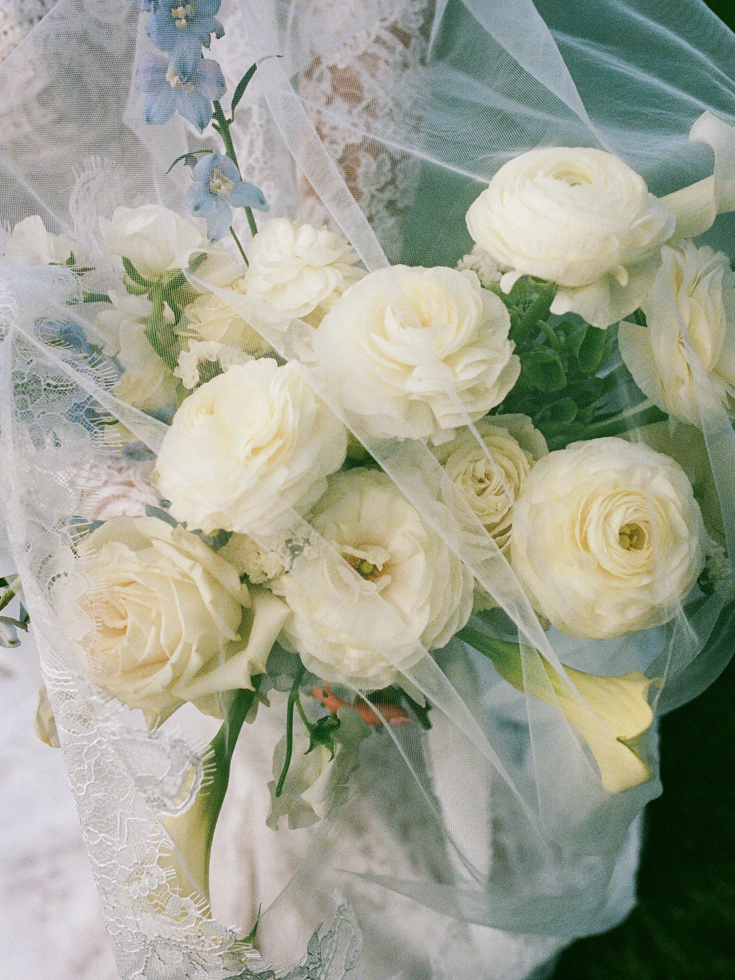 A pretty little film photo of our favorite bouquet this year 🎞️🌸

Thank you @bleekerdigital for the best scans ❤️