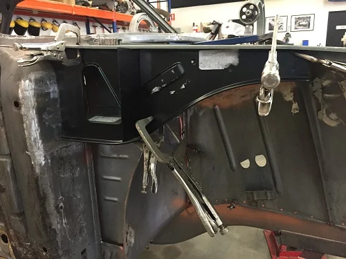 Strut support