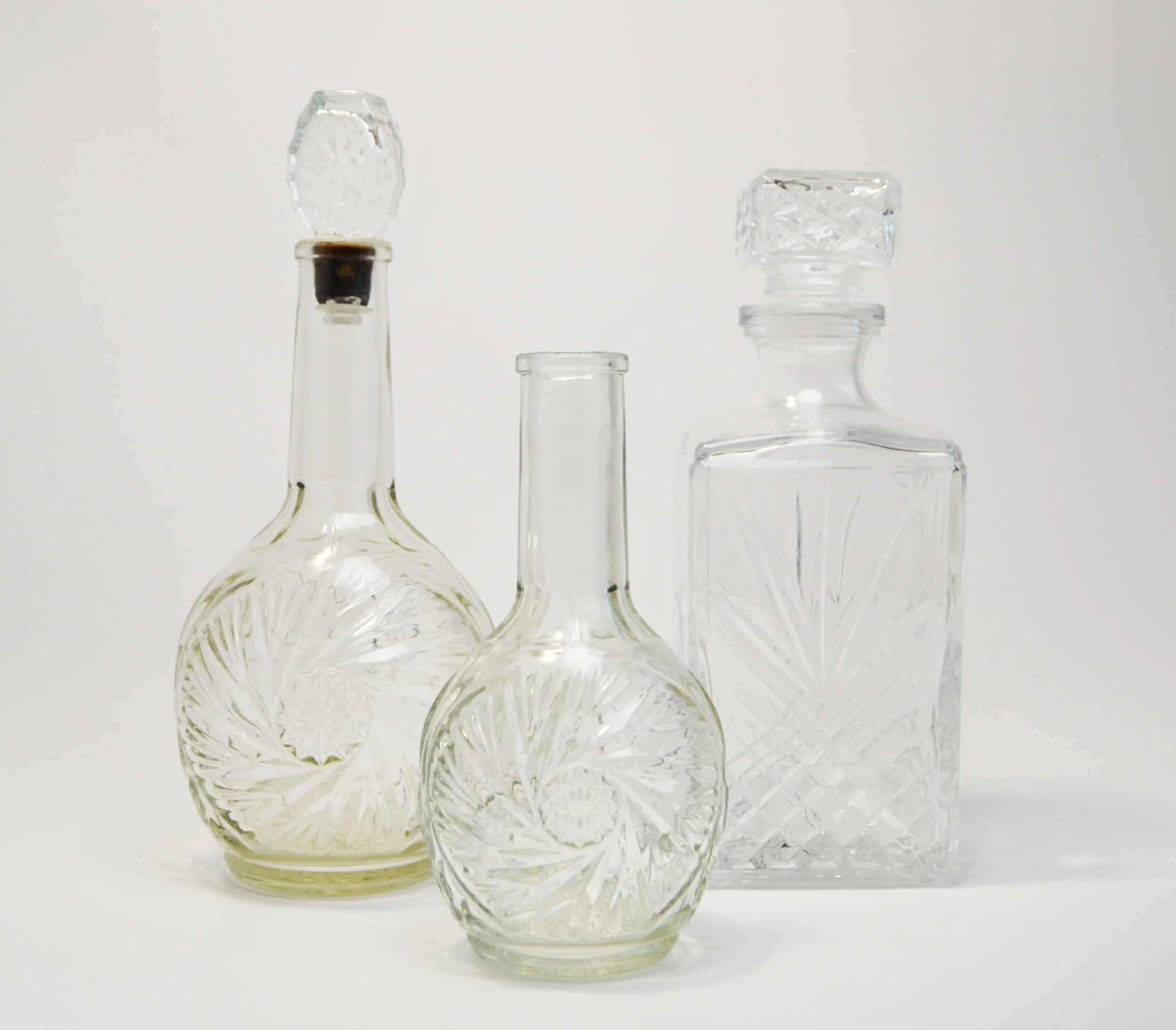 square decanter - medium Quantity: 11 Price: $7.50