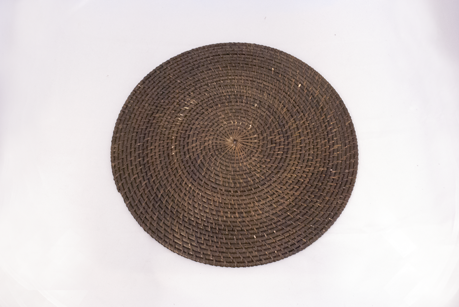 rattan charger (large) Quantity: 25 Price: $4.50