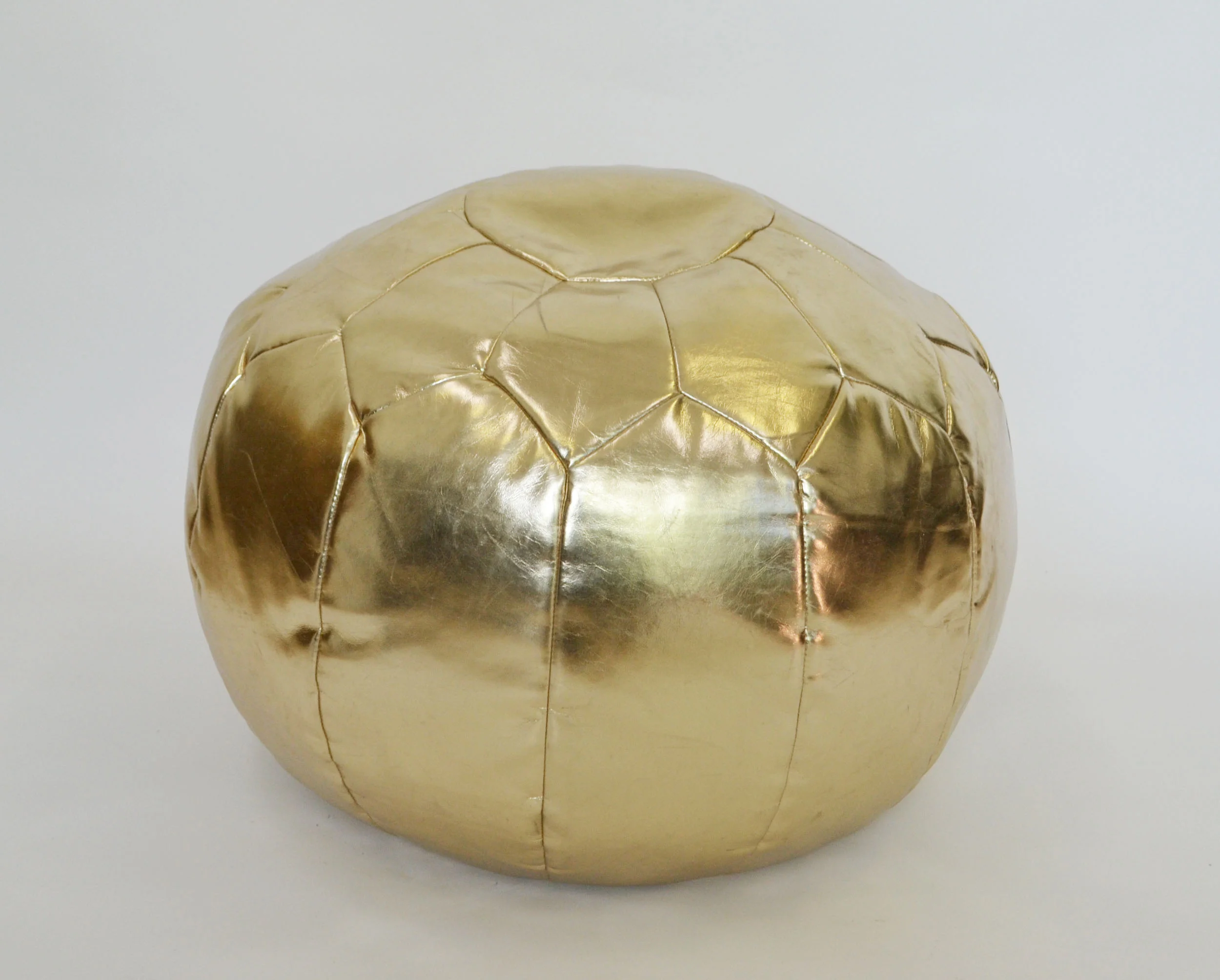gold POUF QUANTITY: 2 PRICE: $25.00