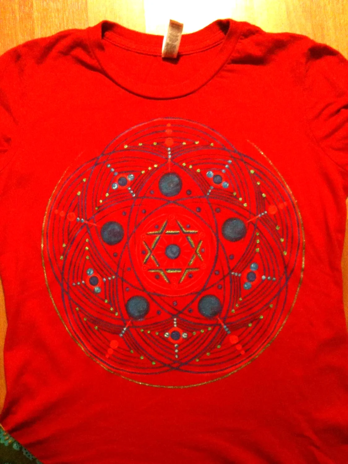 Drawing on t-shirt, trance.