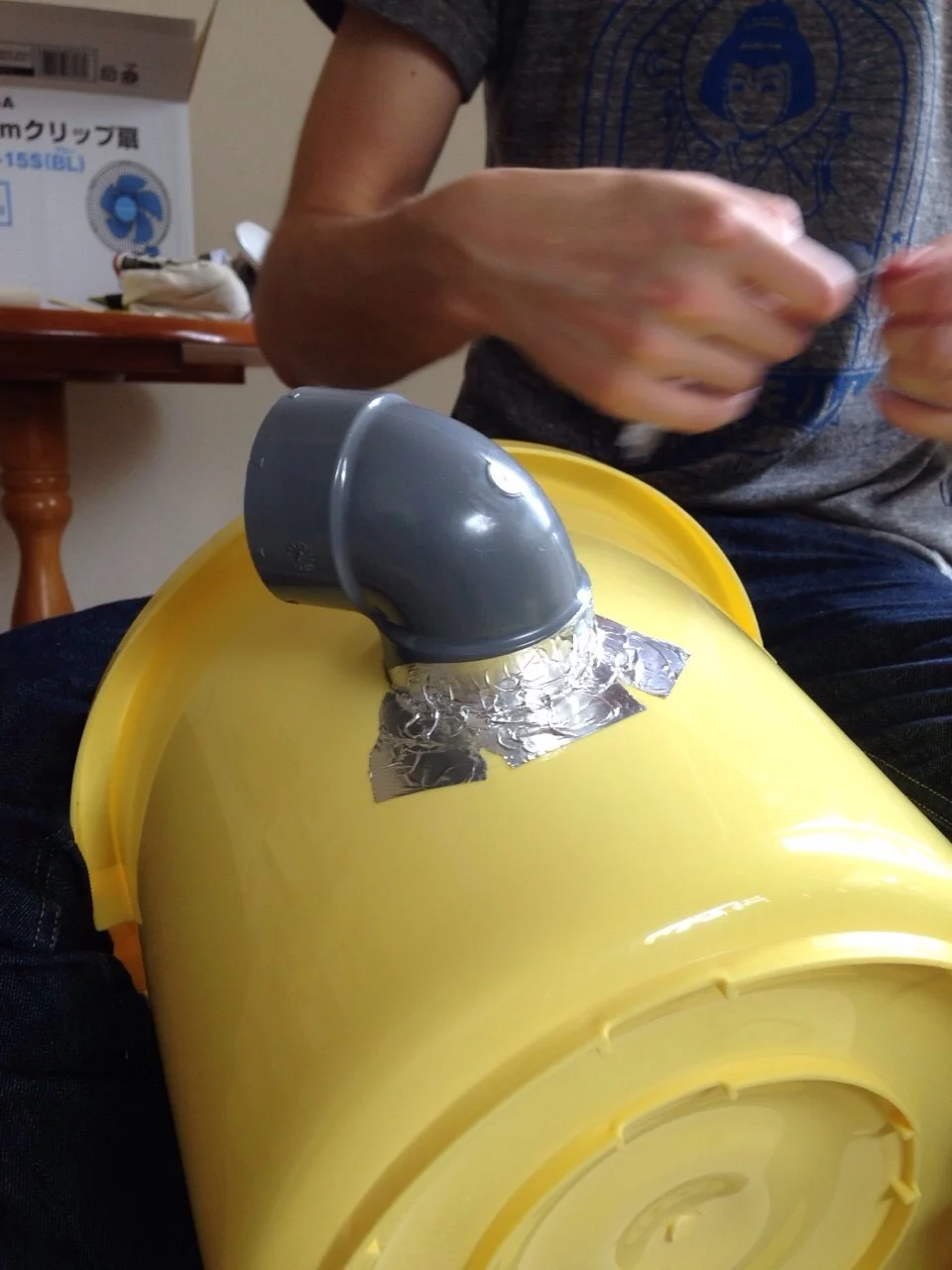 Tape up the seams so no air comes out. I used some aluminum tape which worked nicely.