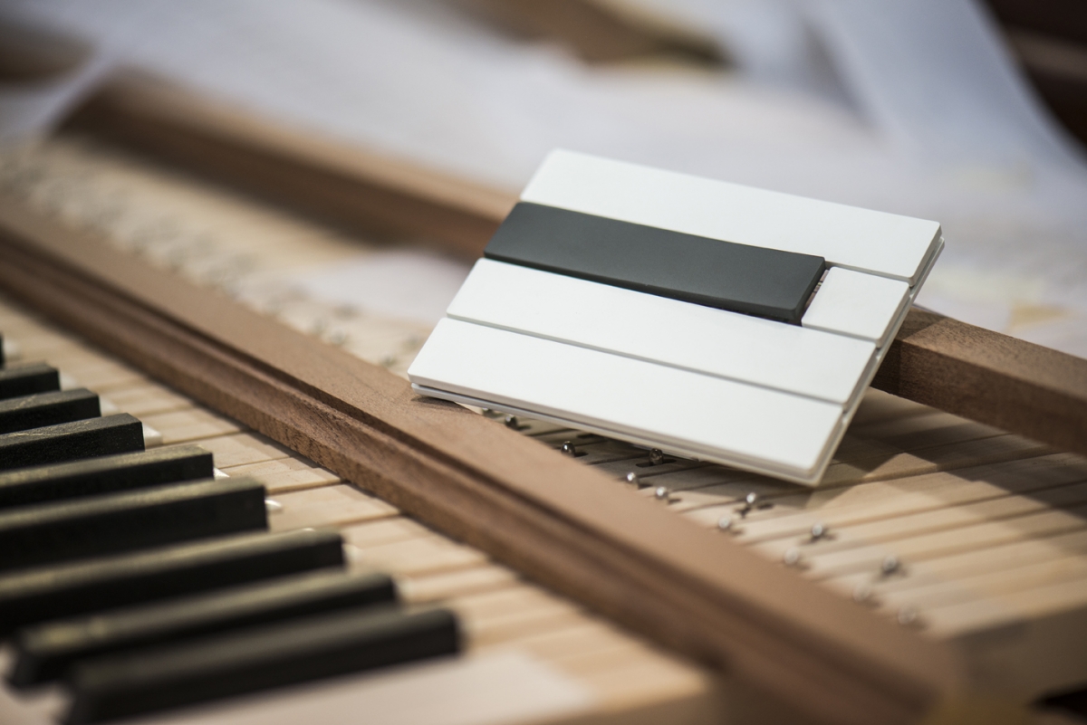 Piano_blackwhite_1200_801.jpg