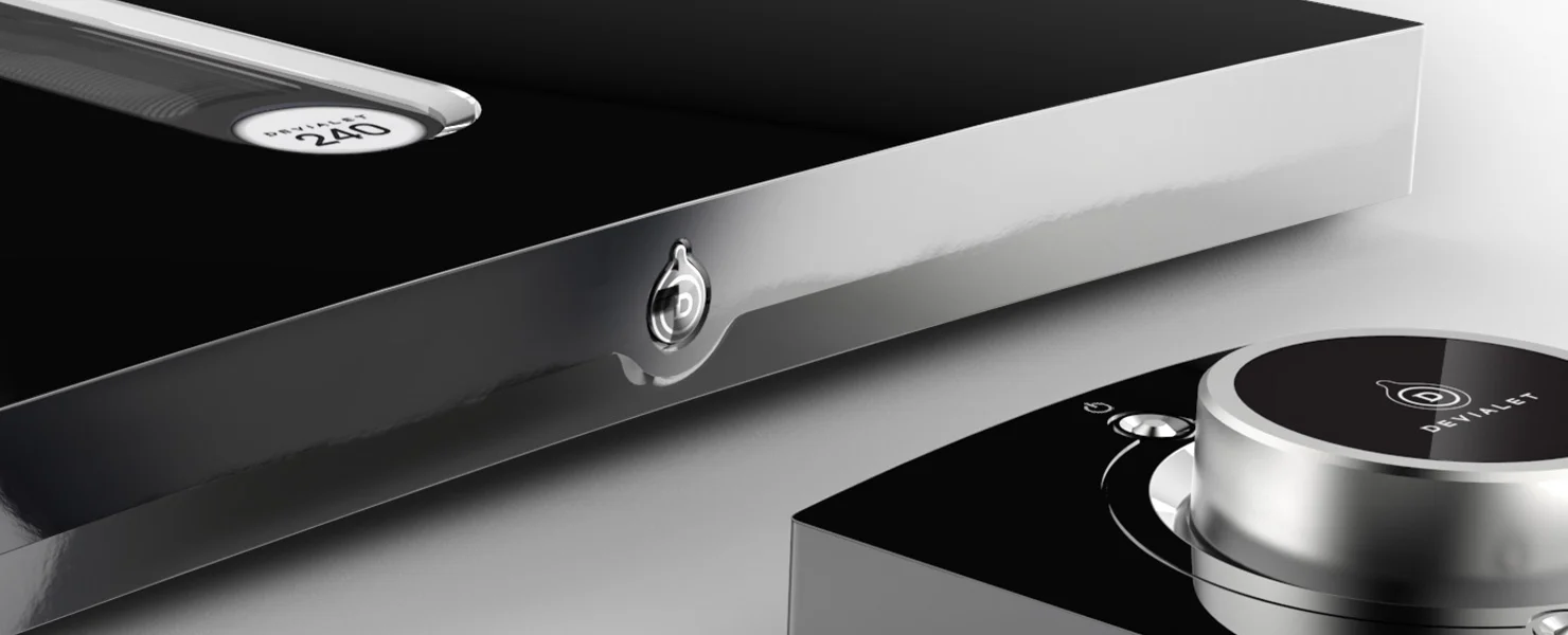 Devialet240Remote-hicloseup.jpg