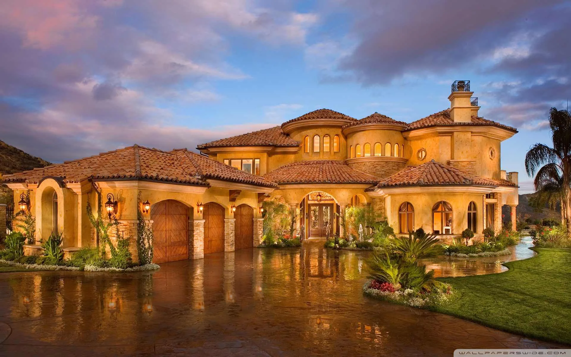 luxury_house-wallpaper-1920x1200 small.jpg