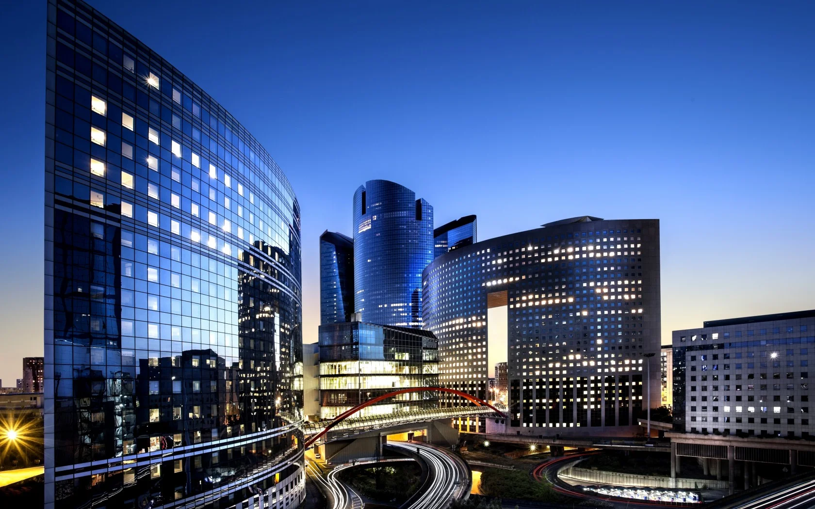 Sky-Tall-Building-of-Paris-Wallpapers.jpg