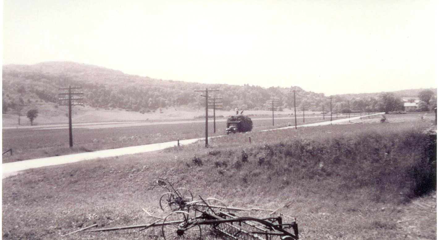 Another shot of Rt. 2, before the Interstate was constructed
