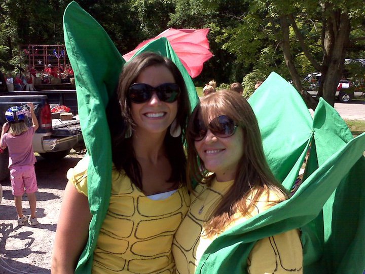 Gilly and Giuliva dress as Sweet Corn for the 4th of July parade