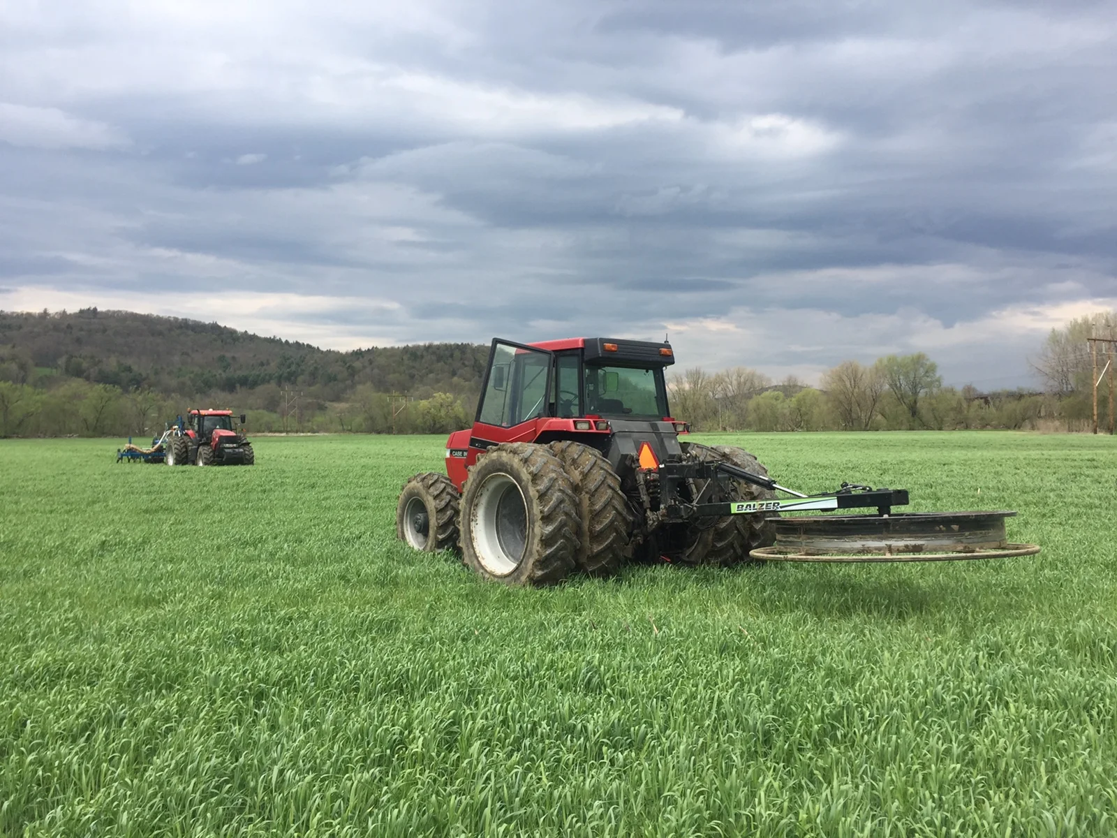 Our injection and dragline system allows us to apply nutrients below the surface, into thick, grass-covered soil.