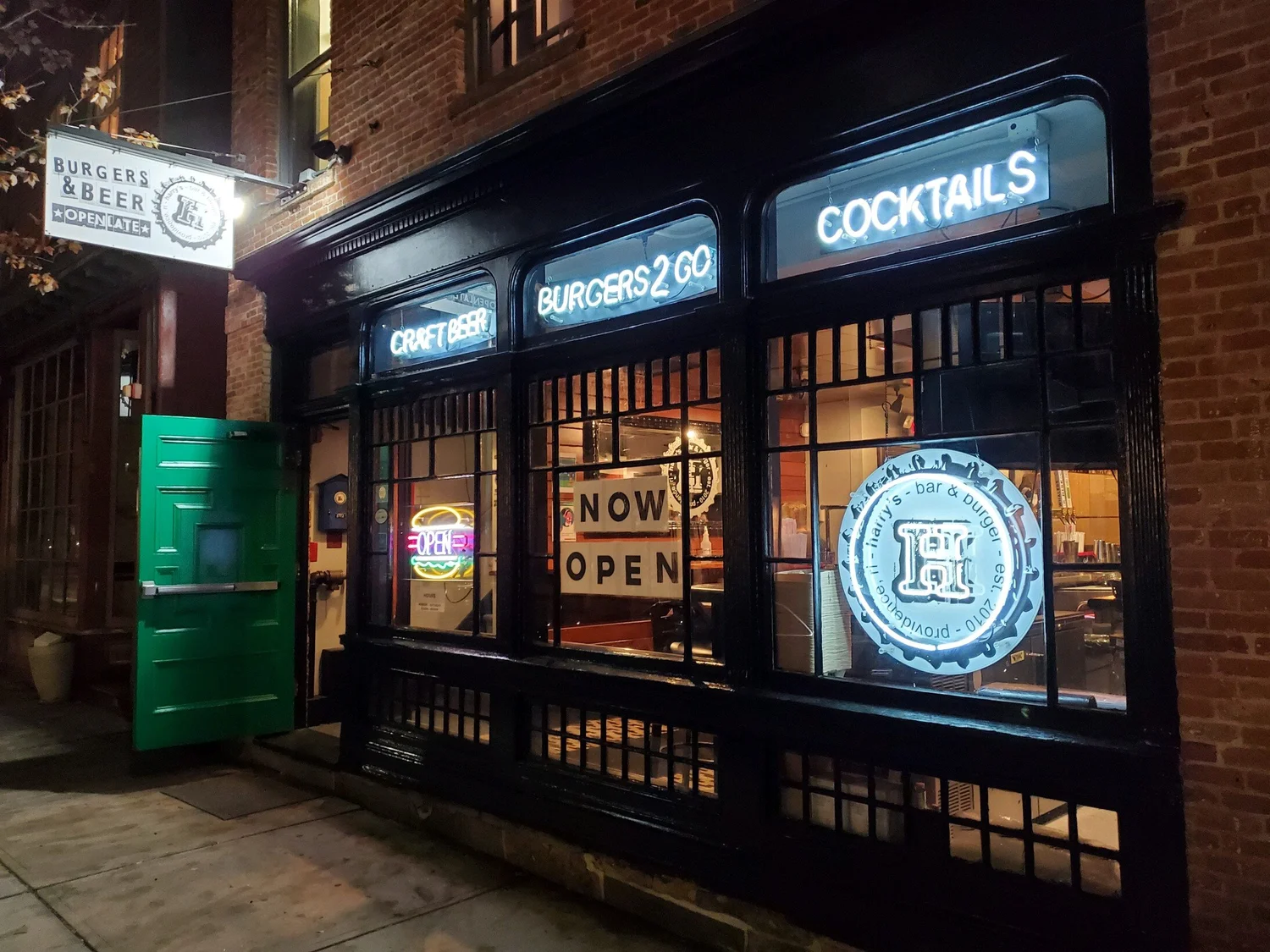 Harry S Bar Burger