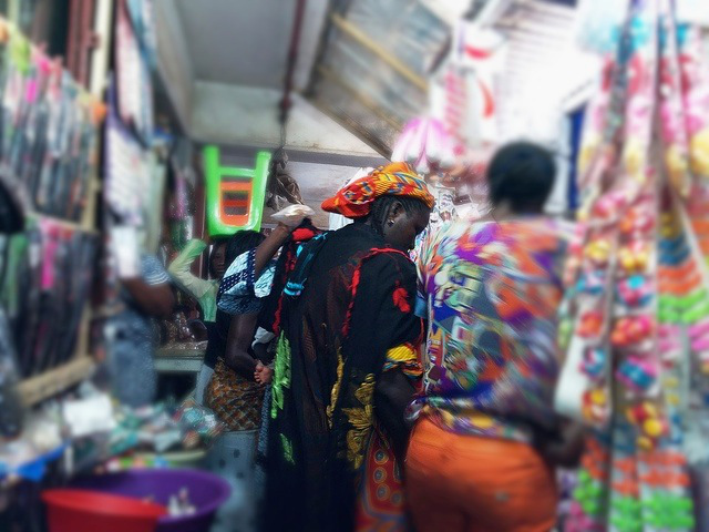 makola06.jpg