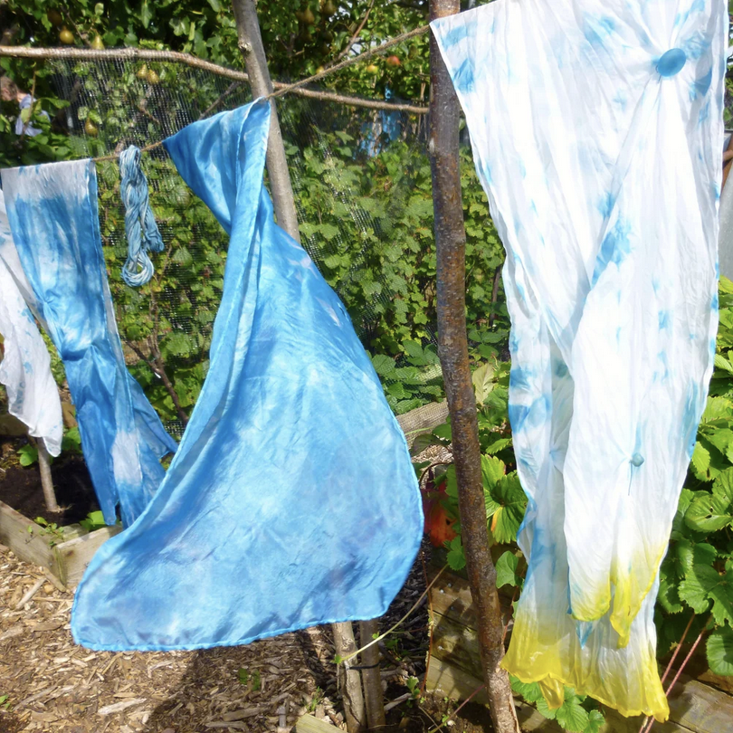 Woad dying with the Hedgerow Dyers