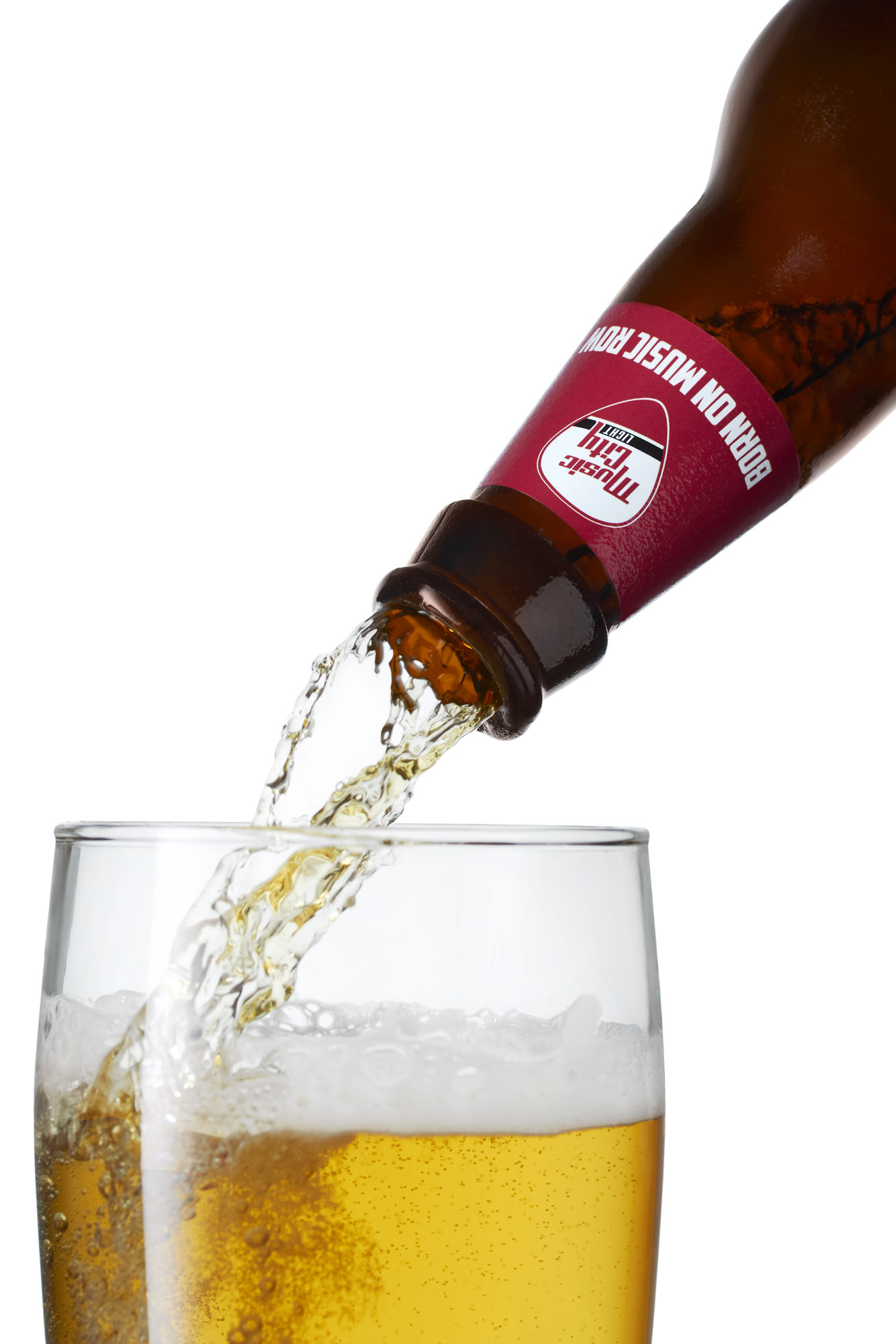 03 beer pour on white.jpg