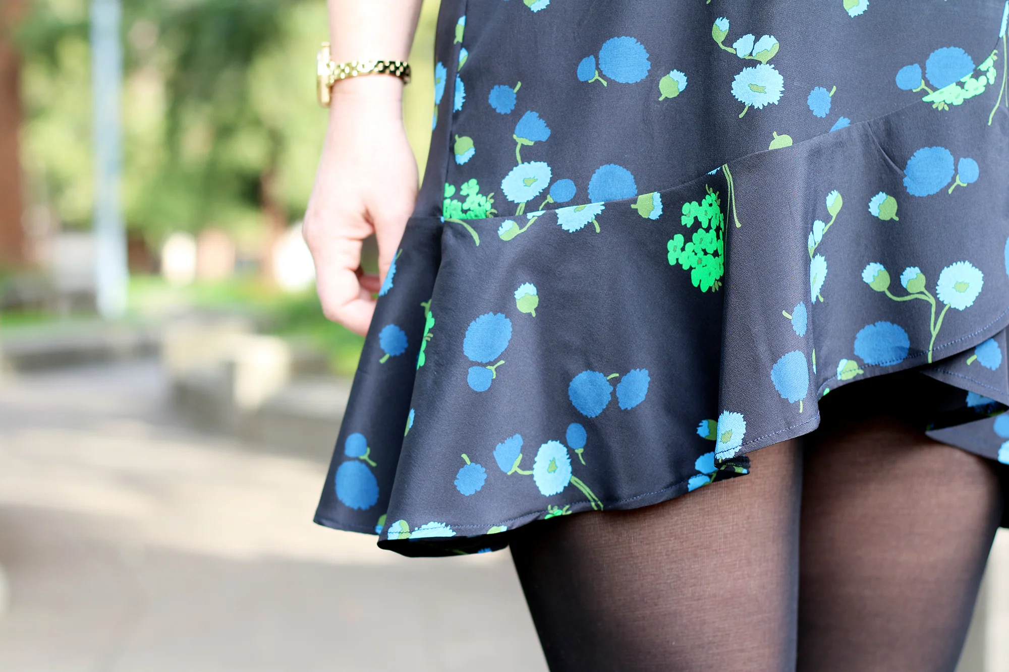 A Ruffly Distraction: Papercut Patterns Adrift Dress