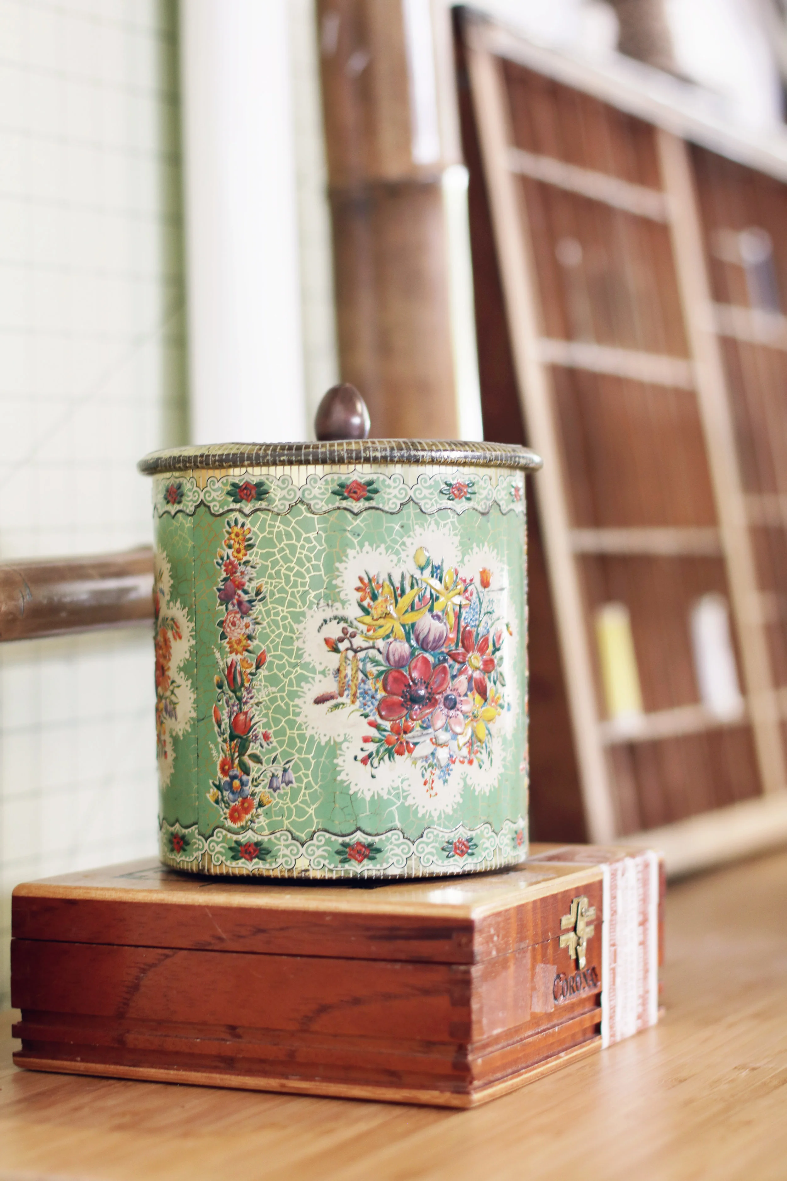 Sewing Room Tour | Vintage Sewing Tin