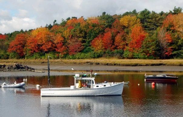 There are many places to walk while on retreat including the grounds of the Franciscan Monastery, the walkway along the Kennebunk beaches and several winding quiet back-roads.