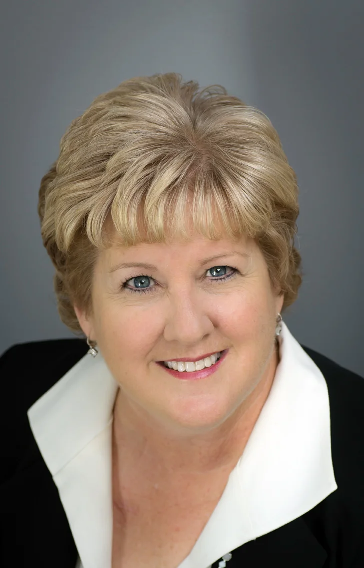 Jeanne Dau, MBA, CEDFP is the President of Dau Consulting. For the past 20 years, she has coached hundreds of organizations on strategic planning, business development, sales, marketing, customer service, leadership, innovation and entrepreneurship. She has started and managed four successful businesses and has also directed business outreach departments for two universities. Jeanne is certified in many training programs including True Colors.