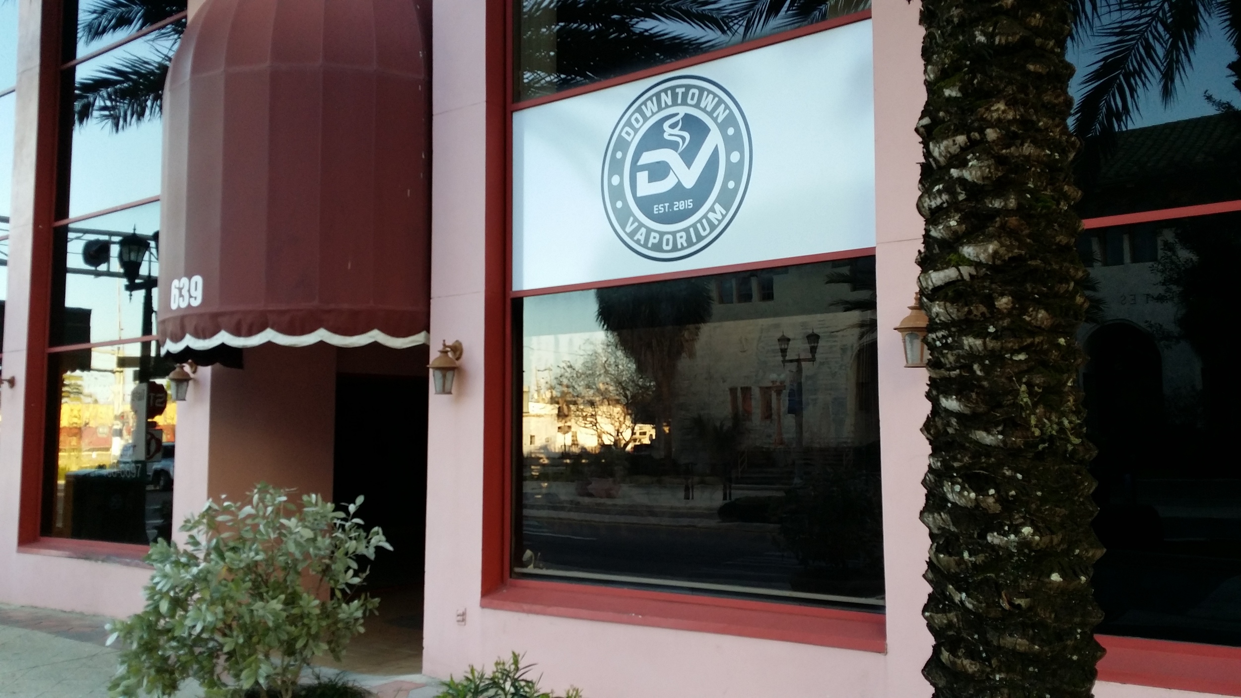 Clearing the air in Downtown Clearwater — Downtown Vaporium