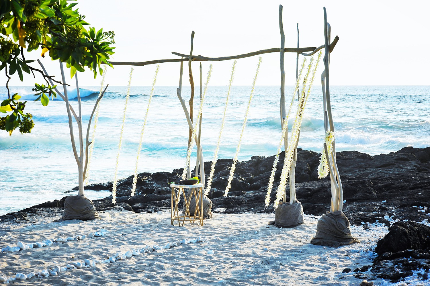 alohilani-weddings-beach-weddings-hawaii-erick-rhodes-photography.jpg