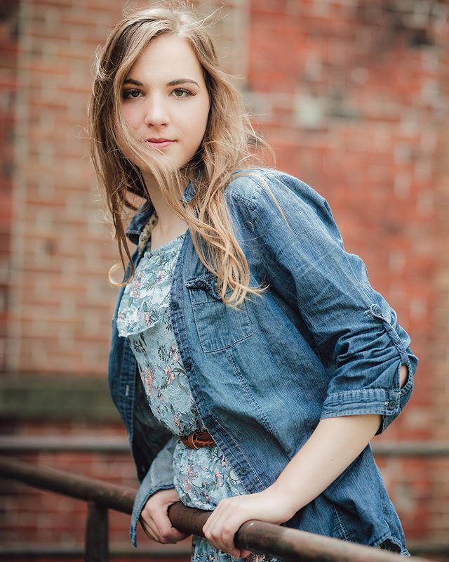 We had some massive wind gusts during this session but I think it worked out just great for this photo :) #seniorphotography #senior #seniorphotos #classof2019 #seniorpictures #seniorinspire #seniorinspiration #seniormuse @seniormuse @seniorinspire #