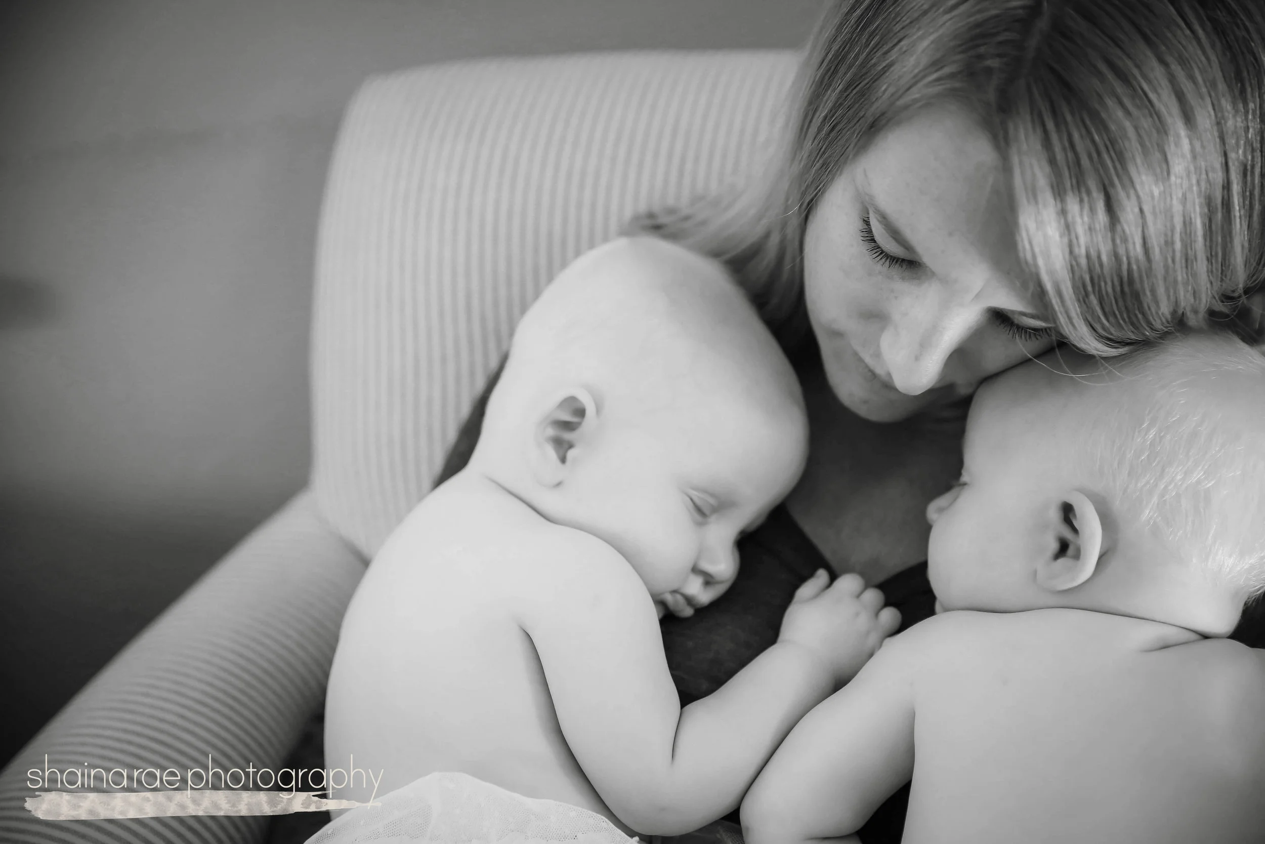 twins6mo_054.jpg