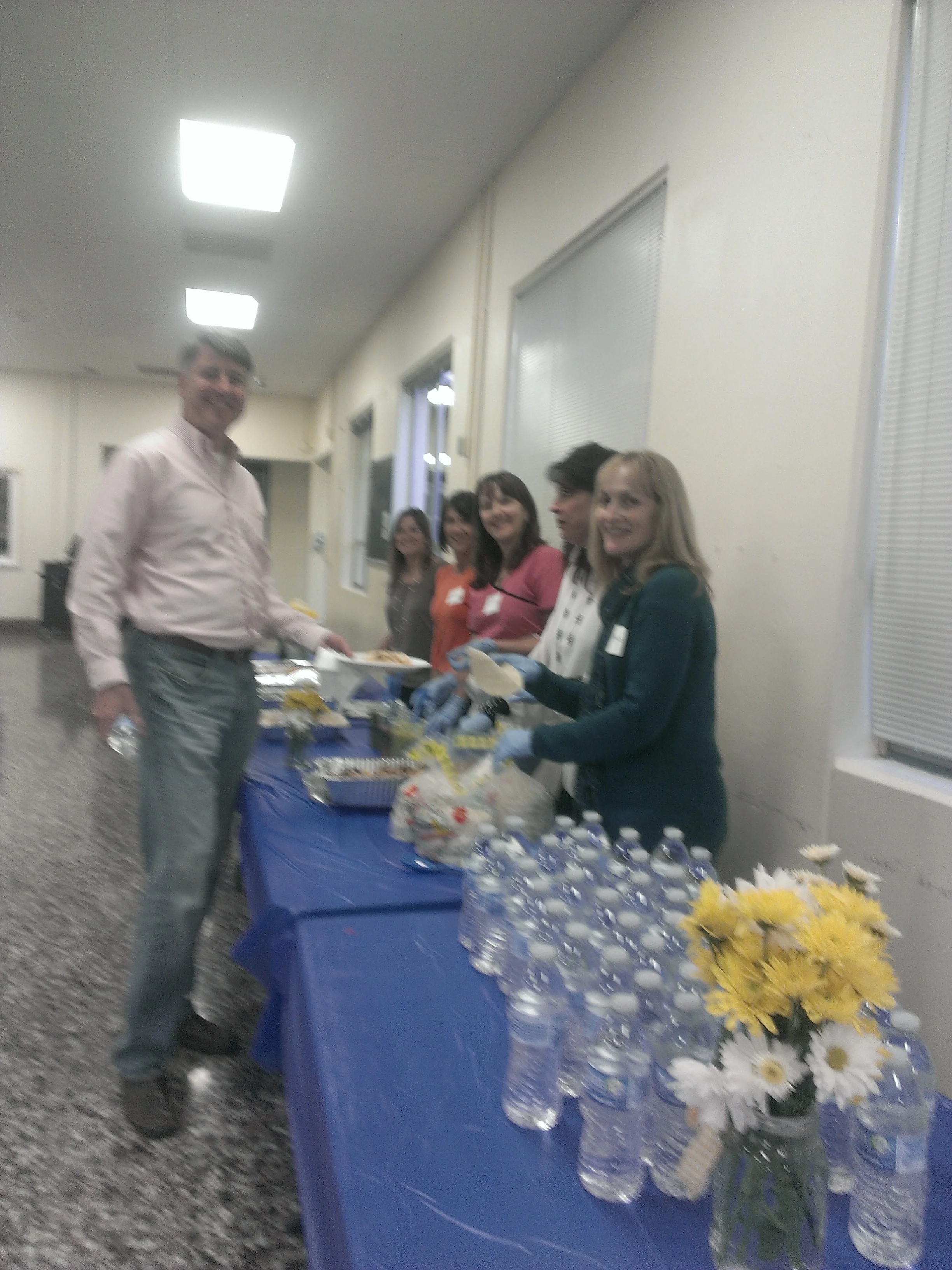 AE@TL Parents Volunteers Serve Up Tacos to Build Community and Support College, Career, & Counseling at TL