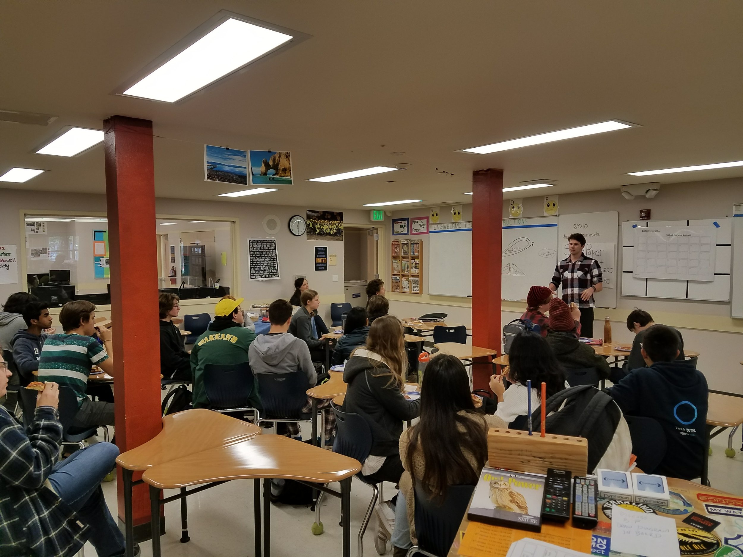 TL Students gather to hear celebrated alumni Jack Connely Share about his studies in Computer Science at UC Berkeley