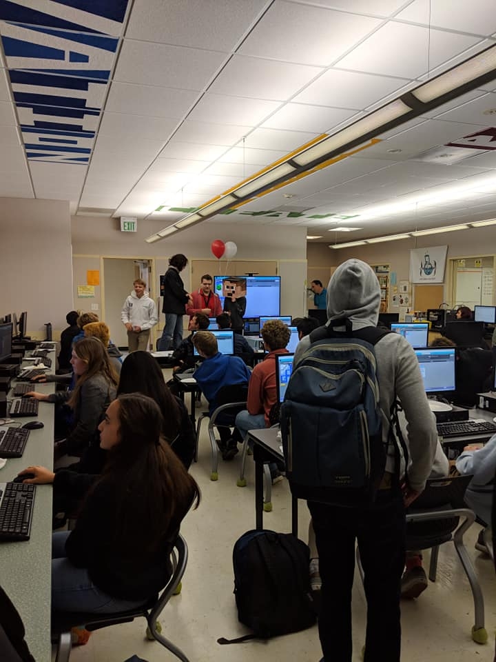4th Annual Lunch Hour of Code with TL Innovation Lab Student Mentors