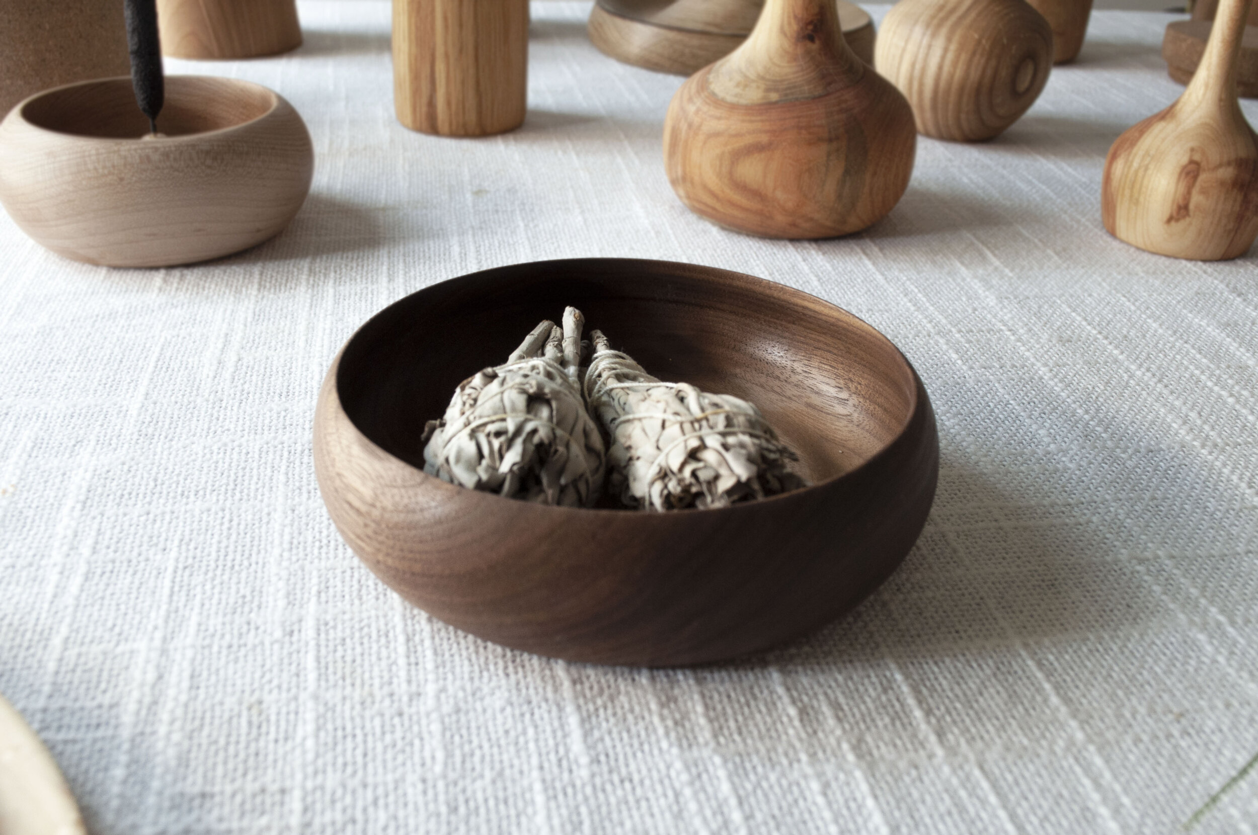 walnut_bowl_2_table.jpg
