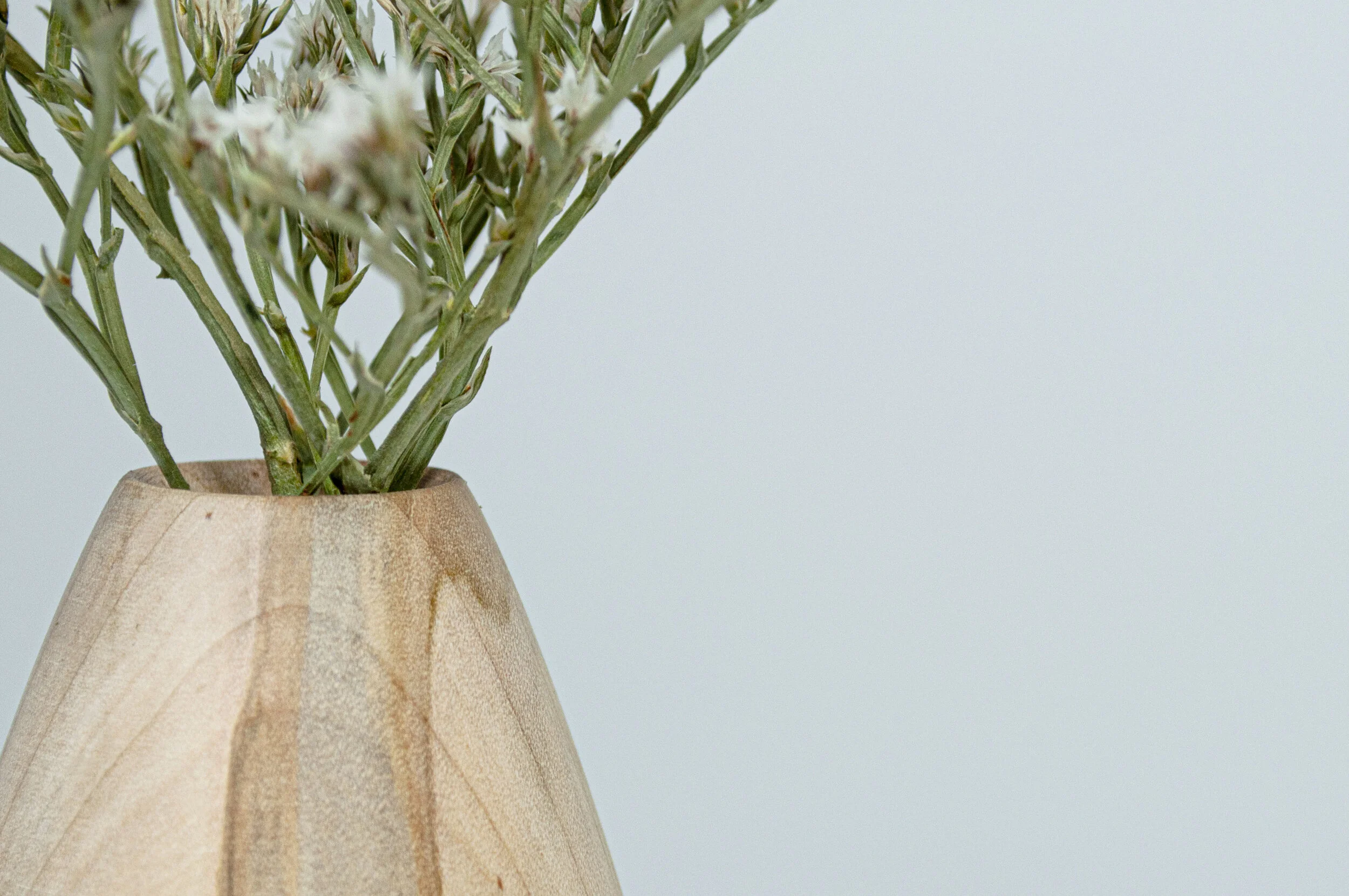egg vase side shot.jpg