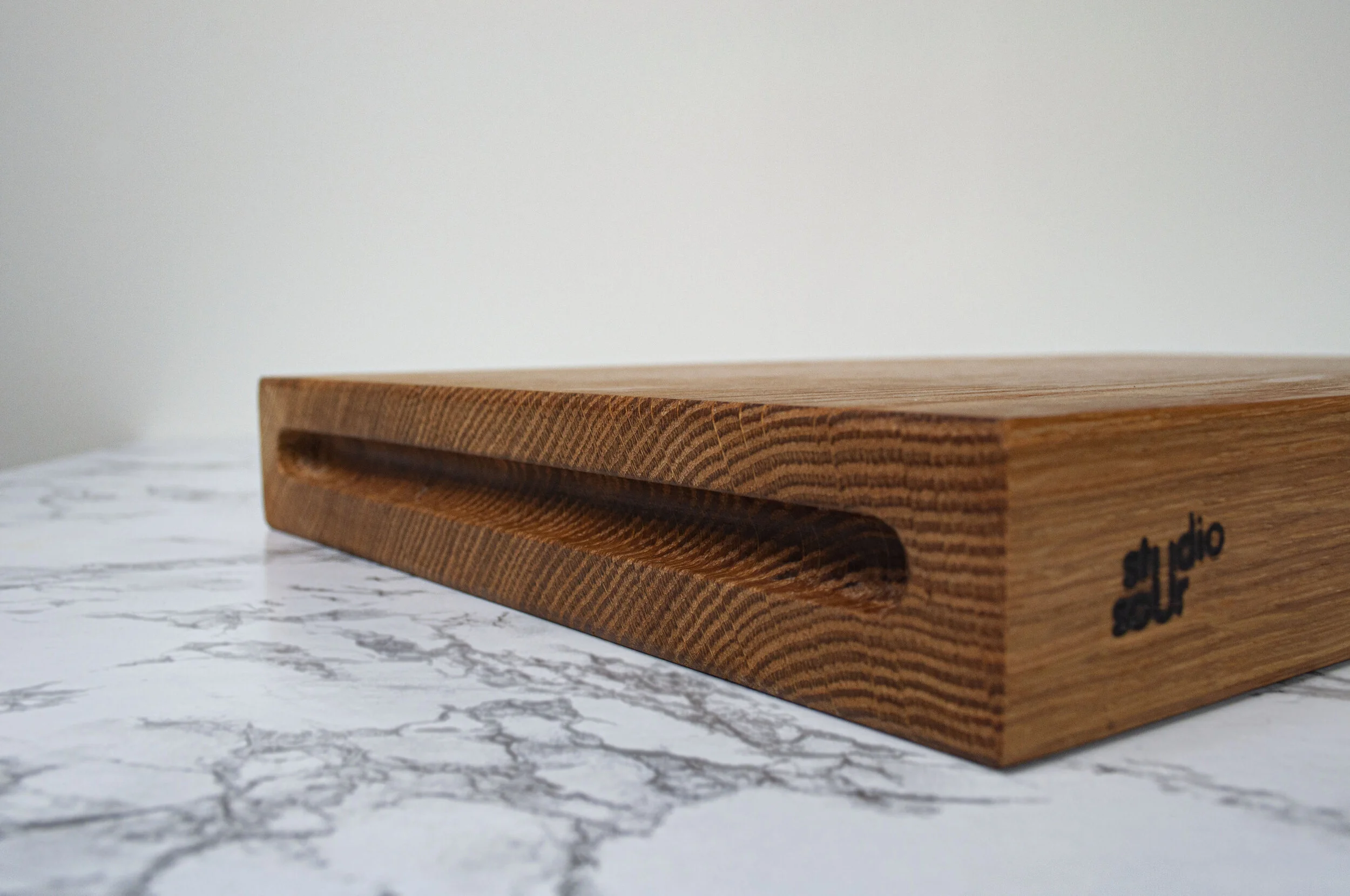 oak board corner.jpg