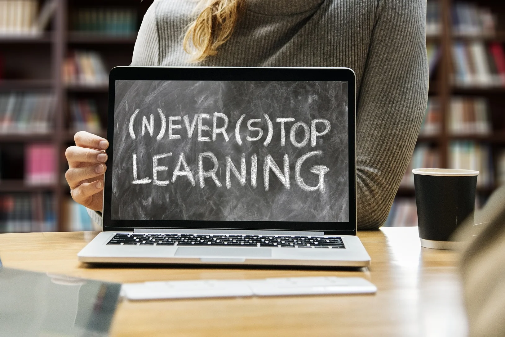 learn-3653430_1920.jpg