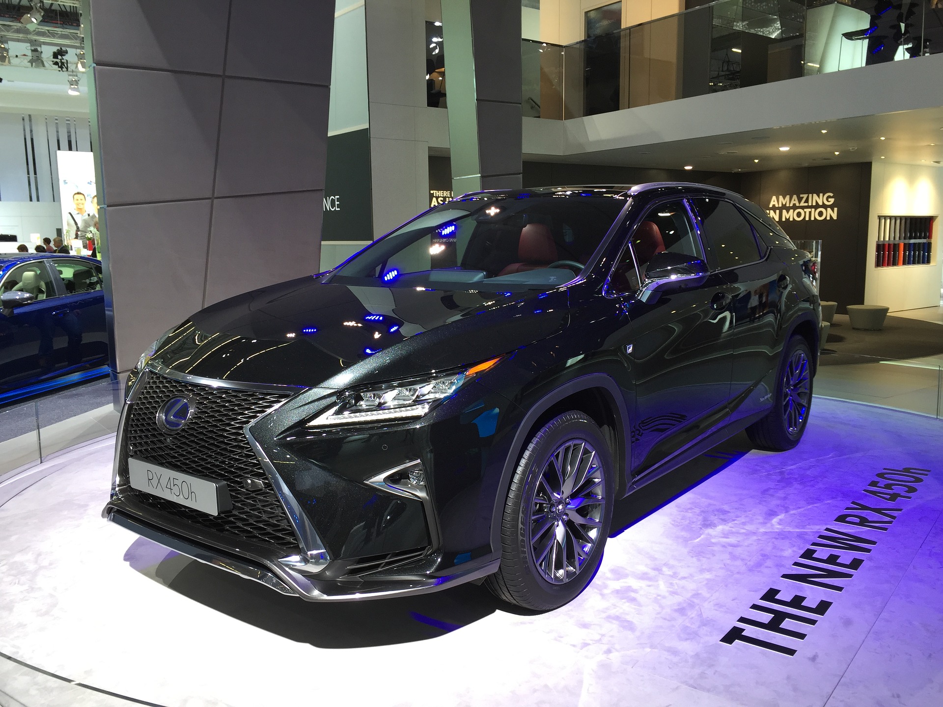 lexus-1563694_1920.jpg