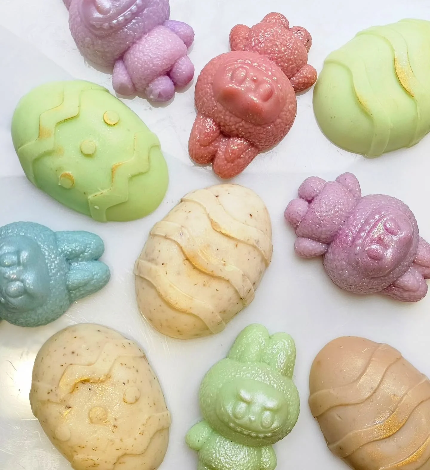 Easter is coming up! We are here for all of your non-candy treats. Fun bath bombs and soaps make cute Easter basket goodies. Friday is Troy Night Out and we will be open until at least 7:30. 🐇🐰🐇

#enjoytroy #tandjsoap #Hudsonvalley #shopsmall #soa