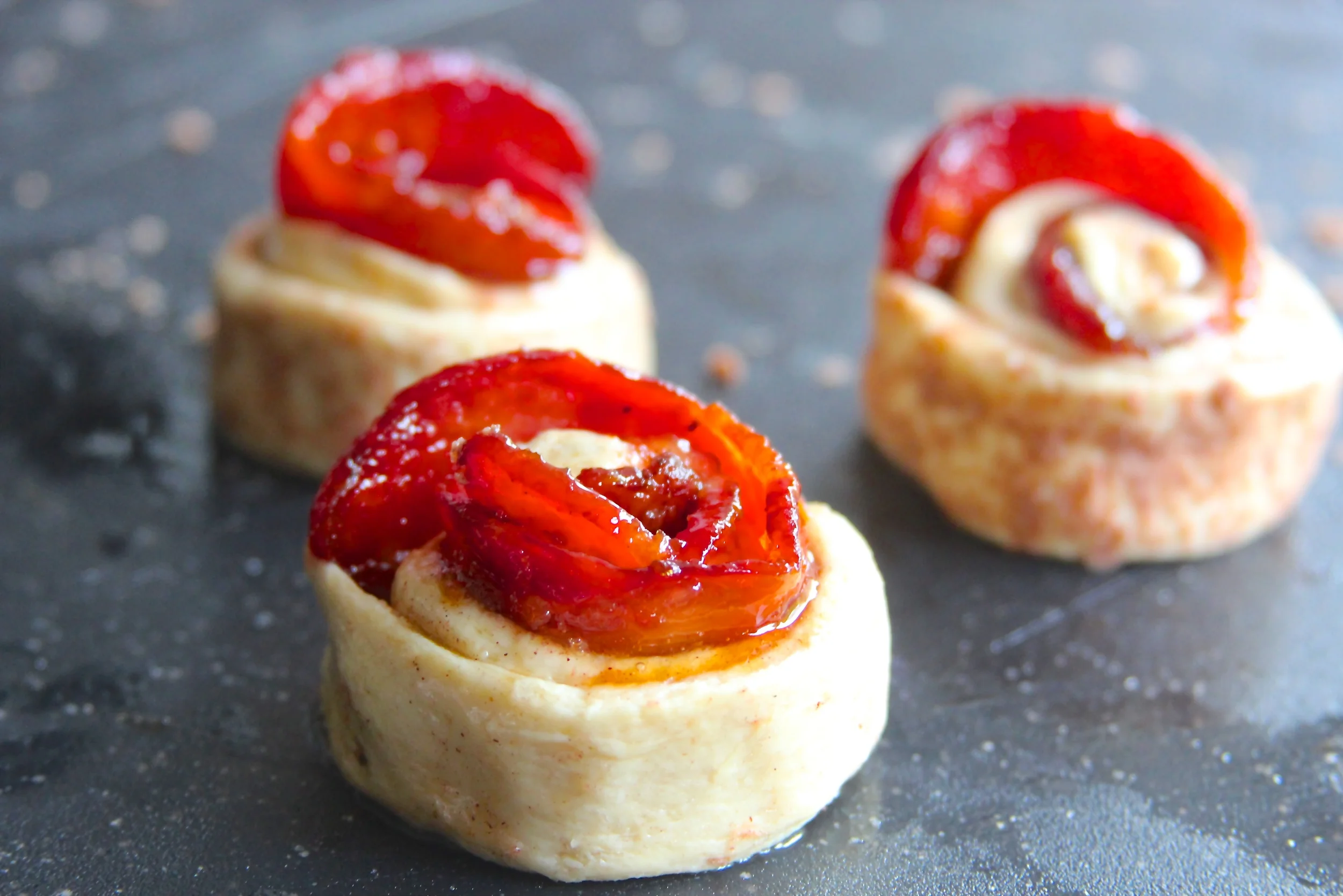 Candied Bacon Cinnamon Roll Burger — Grillocracy