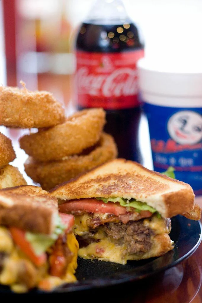 Full moon bbq kickin cheeseburger grillocracy