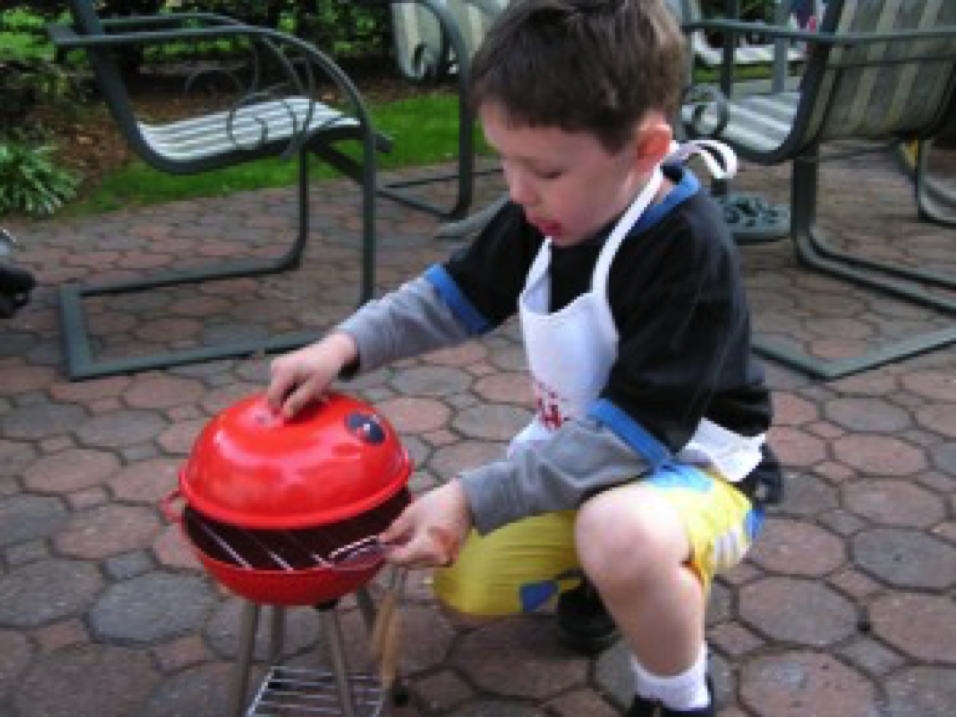 Tips for Grilling with the Kids