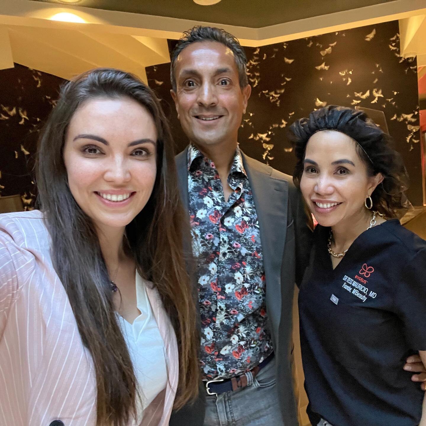 Meet two of my dearest friends who are also board members of @theoneheartmovement.  They are incredible leaders doing amazing things in the world.  @themr.rk is CEO of PowerTap, a groundbreaking hydrogen company; @drtessmauricio is leading the way in