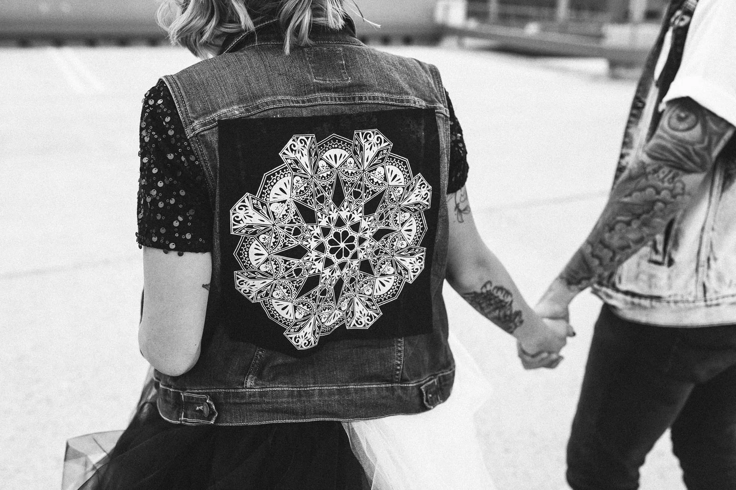ashleyandjustinphotography_offbeatdowntownlancasterpawedding