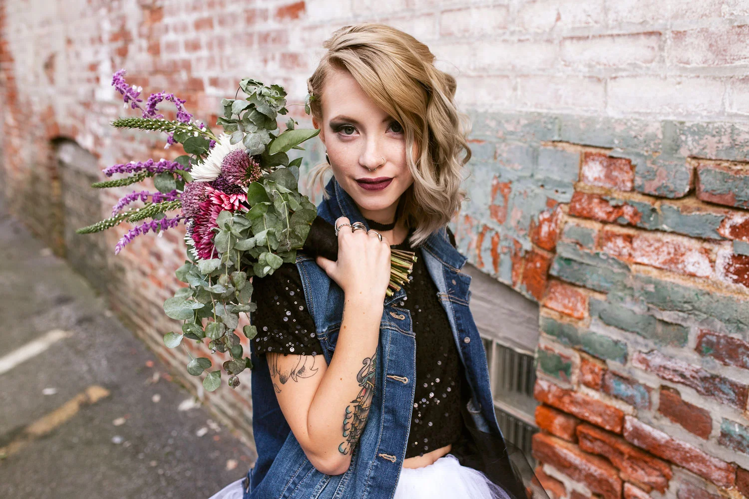 ashleyandjustinphotography_offbeatdowntownlancasterpawedding