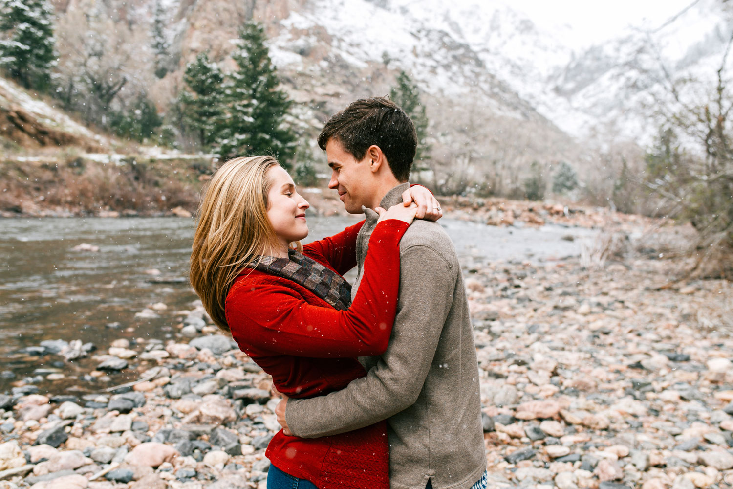 ashleyandjustinphotography_poudrecanyoncoloradoengagement