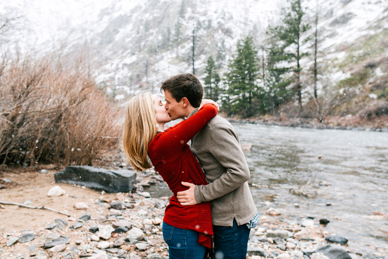 ashleyandjustinphotography_poudrecanyoncoloradoengagement