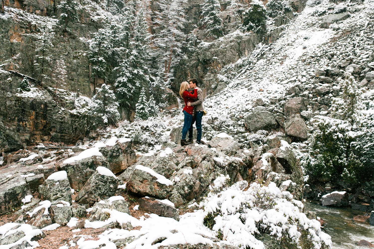ashleyandjustinphotography_poudrecanyoncoloradoengagement
