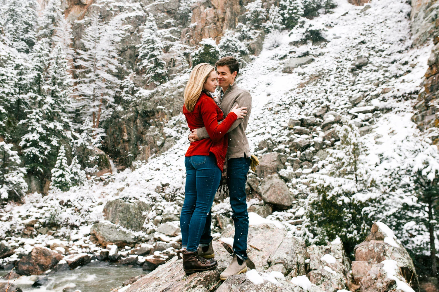 ashleyandjustinphotography_poudrecanyoncoloradoengagement