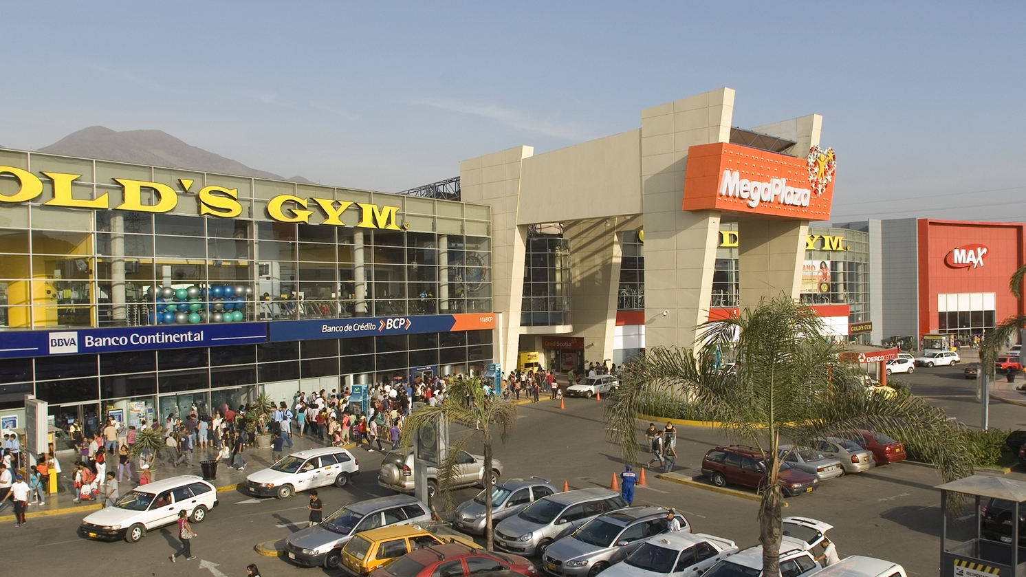 Front view of Mega Plaza.