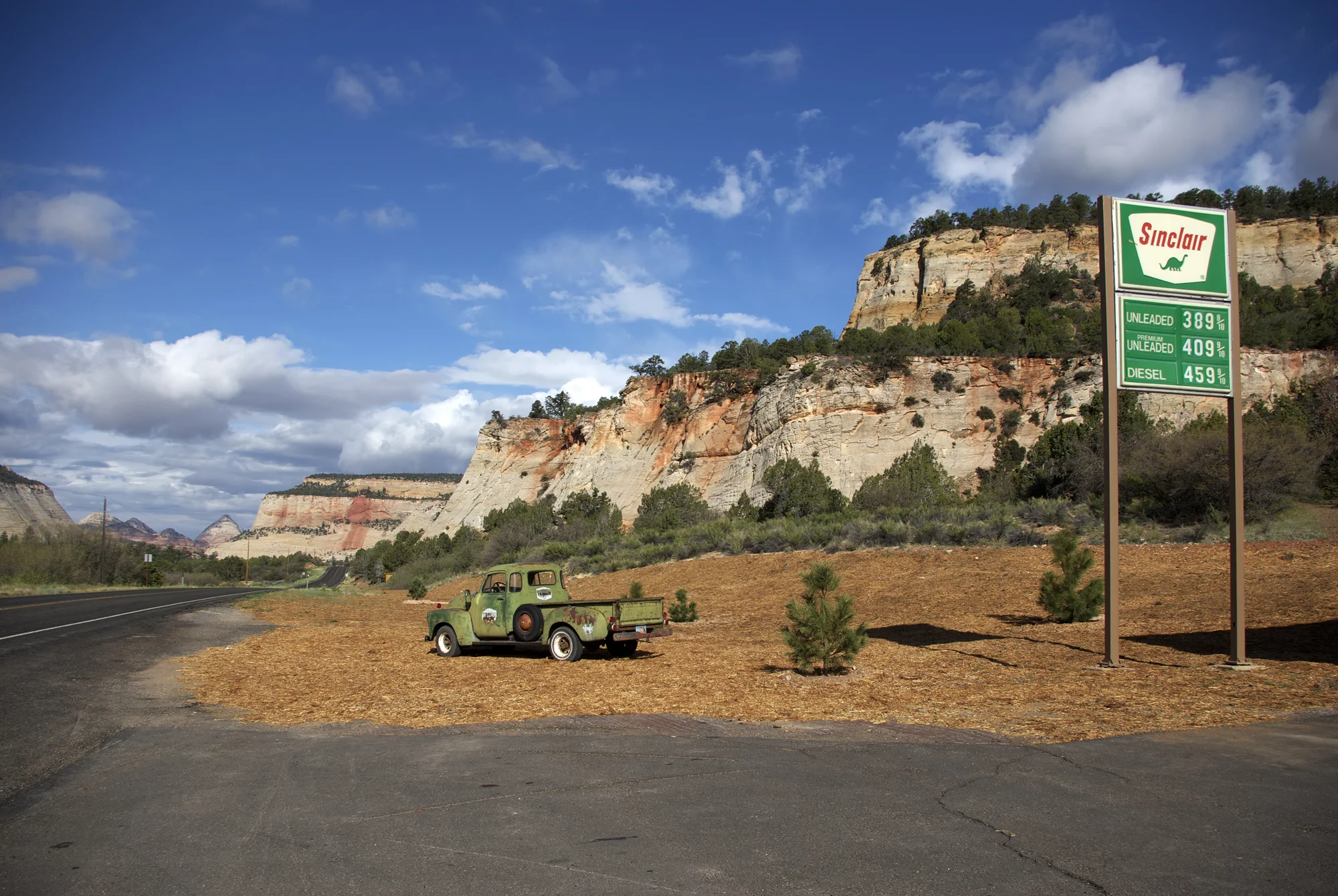 Sinclair Service Station, Utah