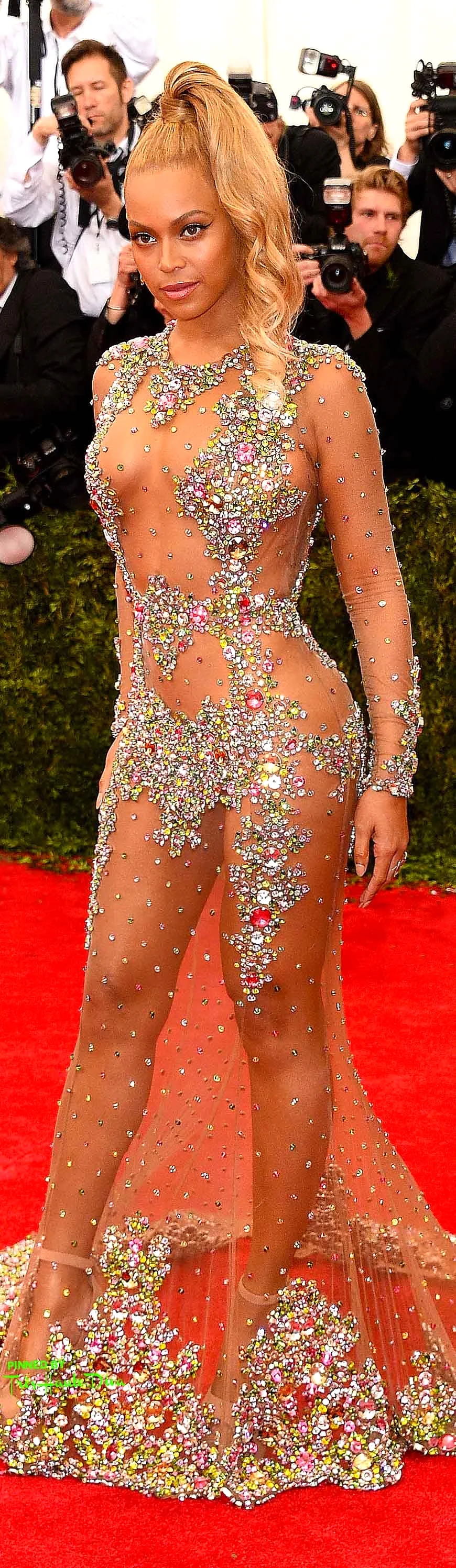 Beyoncé in Givenchy Getty Images/ Larry Busacca