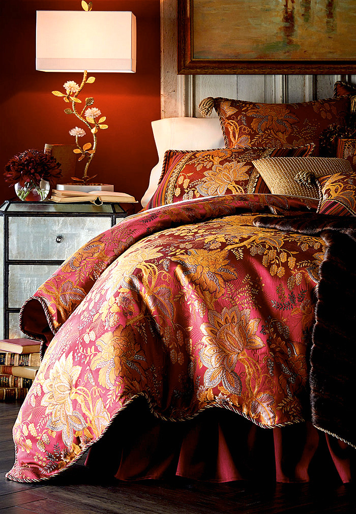  Sweet Dreams Francesca Scalloped Floral King/Queen Duvet 